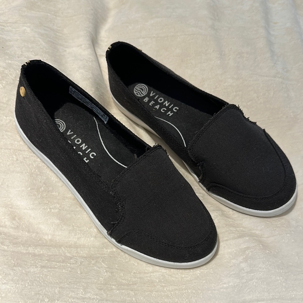 Vionic Black Flats Minimalist Slip-On Loafers